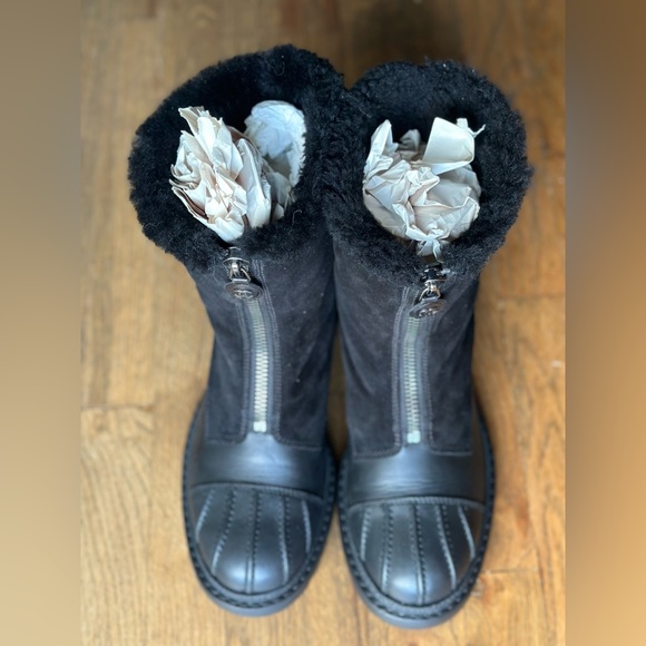 ❤️CHANEL❤️ - Picture 3 of 16